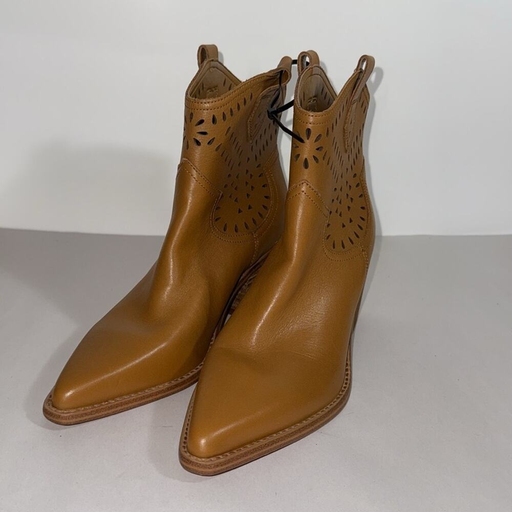 Marc Fisher giddy up bootie pointed-toe western bootie in a tan size 7 - Picture 4 of 8